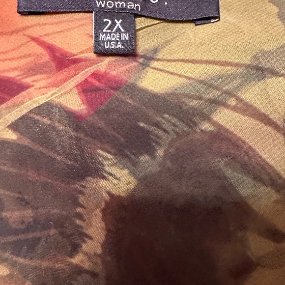 Top - Picture 3 of 3